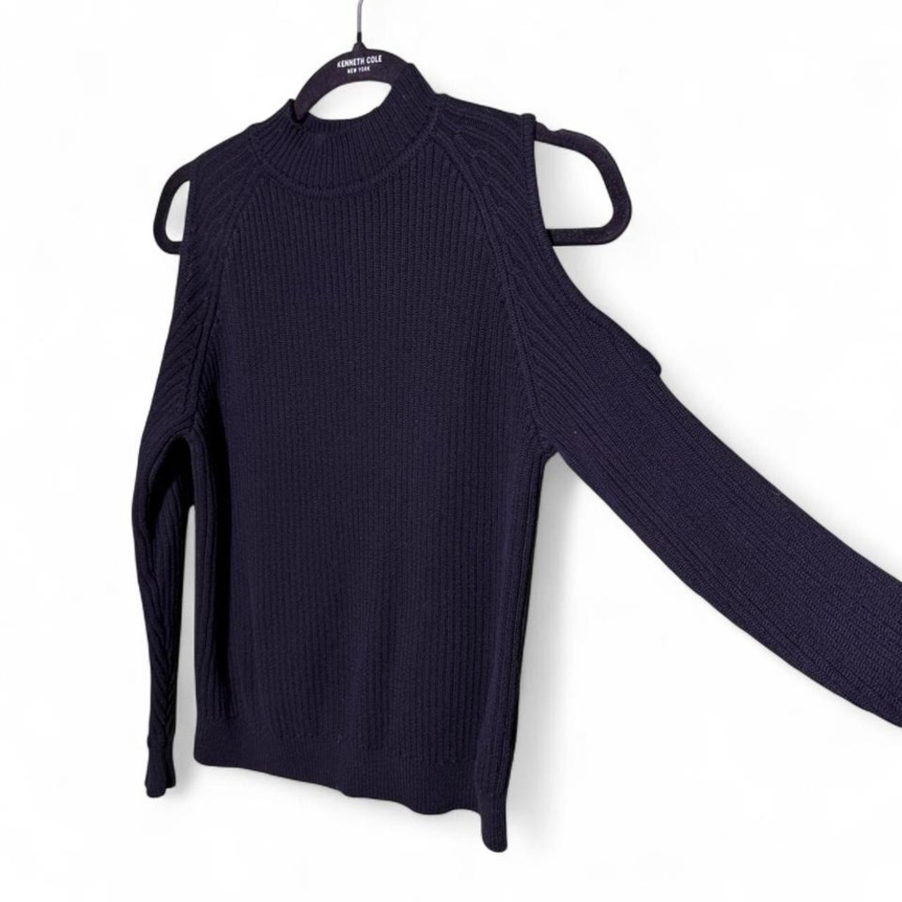 H&M size S black ribbed cold shoulder sweater